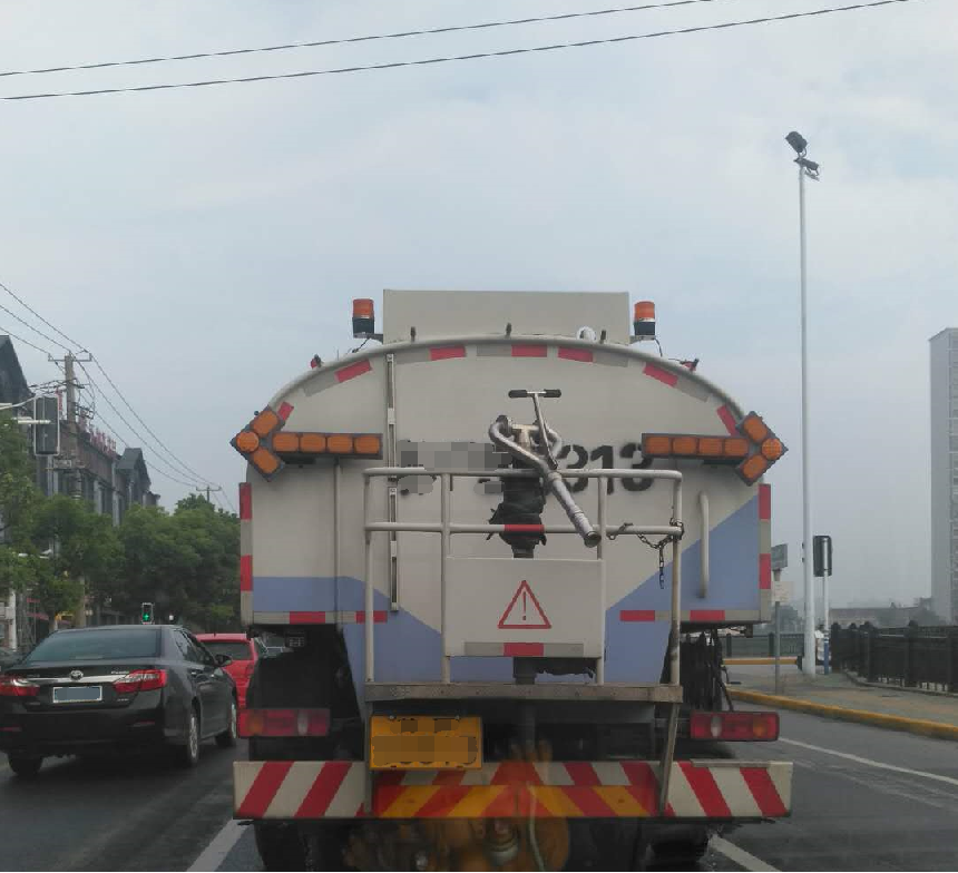 全自动市政施肥机械车